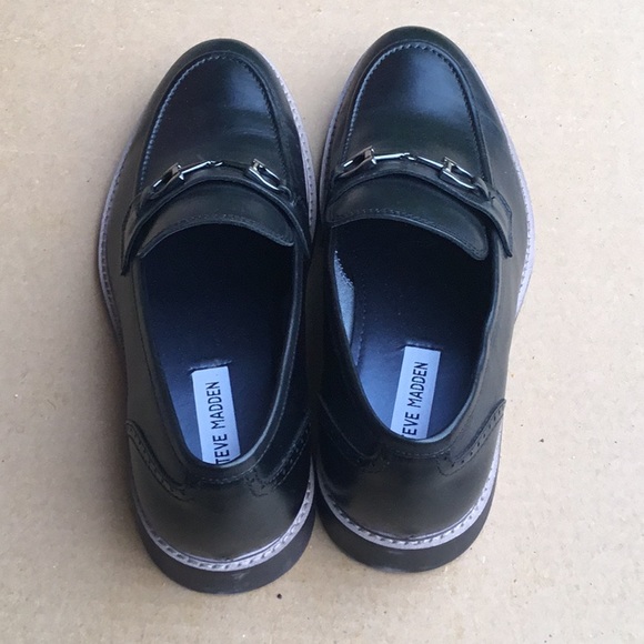 Steve Madden shoes. - Picture 3 of 5